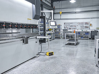 安徽開(kāi)來(lái)包裝有限公司工廠(chǎng)車(chē)間2000㎡精鋼砂地面