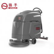 小型手推式洗地機，備受超市的喜愛(ài)