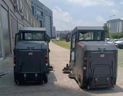 掃地車(chē)的出現解決了城市衛生清潔難題
