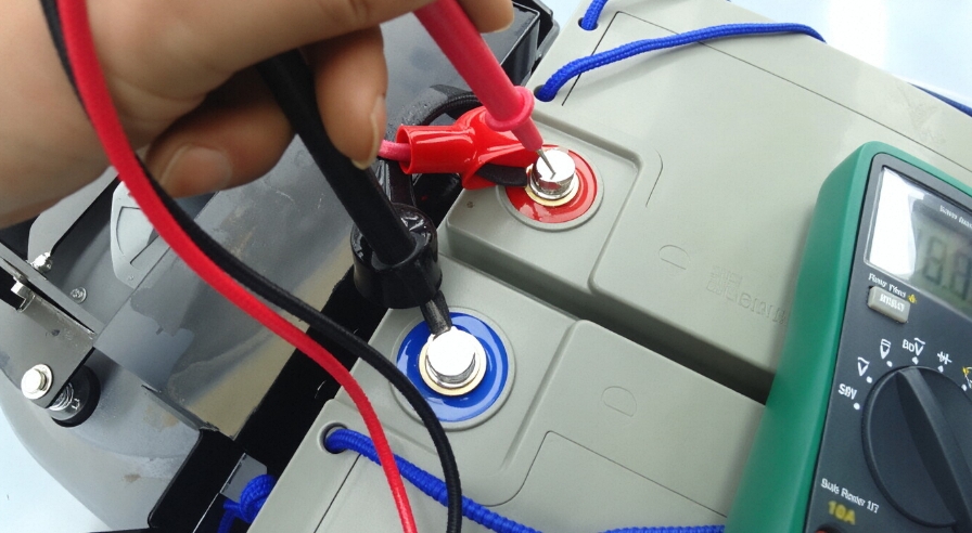 測量電池電壓